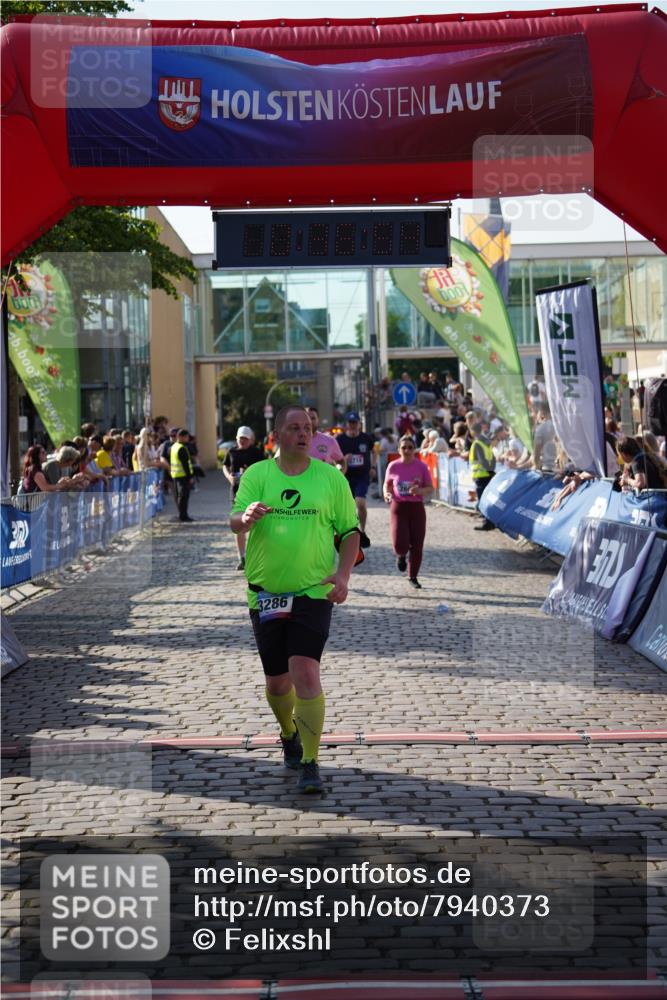 13.06.2025 - Holstenköstenlauf Felixshl http://msf.ph/oto/7940373 13.06.2025 18:06:55 Laufen 2605, 2638, 2743, 3076, 3286, 3584, 3719 meine-sportfotos.de