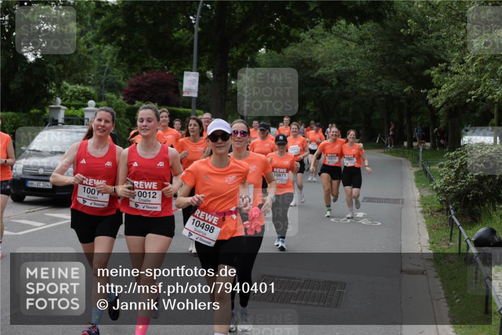 15.06.2025 - REWE Women's Run Jannik Wohlers http://msf.ph/oto/7940401 15.06.2025 08:27:53 Laufen 1043, 100, 0012, 10498, 10871, 10053, 10413, 10806 meine-sportfotos.de