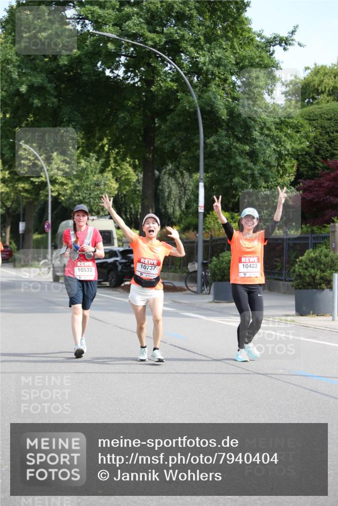 15.06.2025 - REWE Women's Run Jannik Wohlers http://msf.ph/oto/7940404 15.06.2025 09:58:16 Laufen 10737, 10422, 10533 meine-sportfotos.de