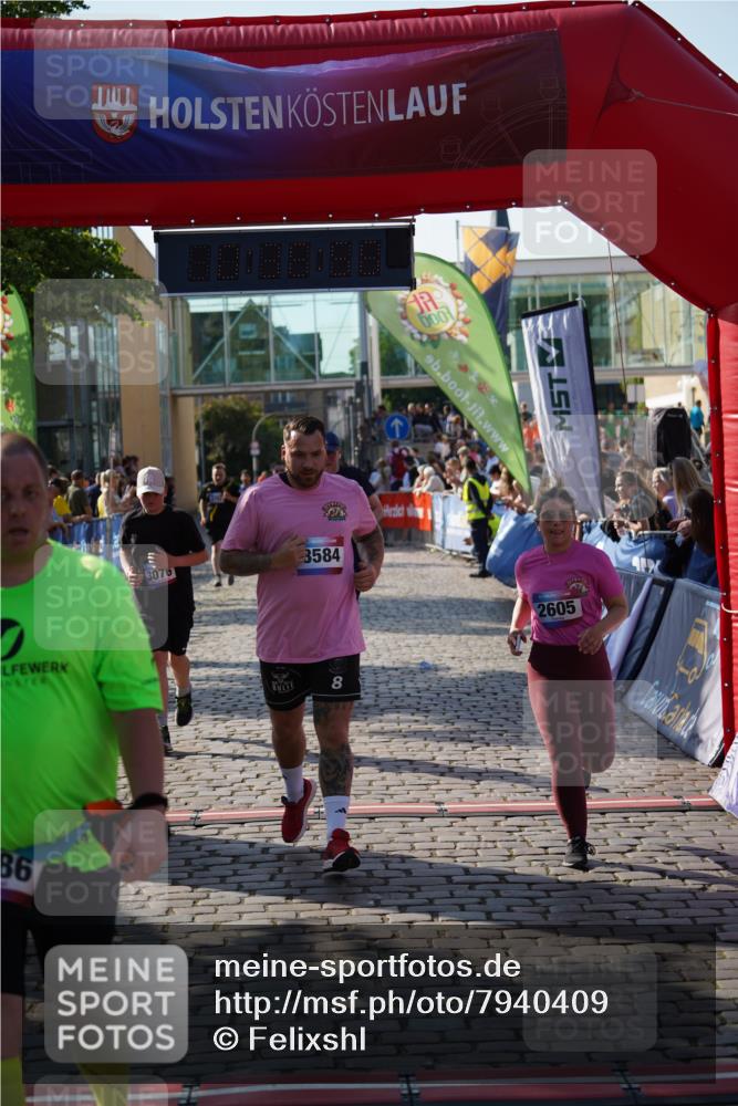13.06.2025 - Holstenköstenlauf Felixshl http://msf.ph/oto/7940409 13.06.2025 18:06:59 Laufen 2605, 2704, 3027, 3076, 3286, 3584, 3719, 3783, 3827 meine-sportfotos.de