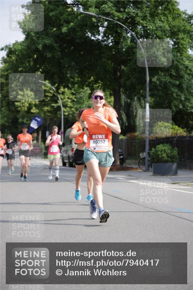 15.06.2025 - REWE Women's Run Jannik Wohlers http://msf.ph/oto/7940417 15.06.2025 08:45:25 Laufen 10352 meine-sportfotos.de