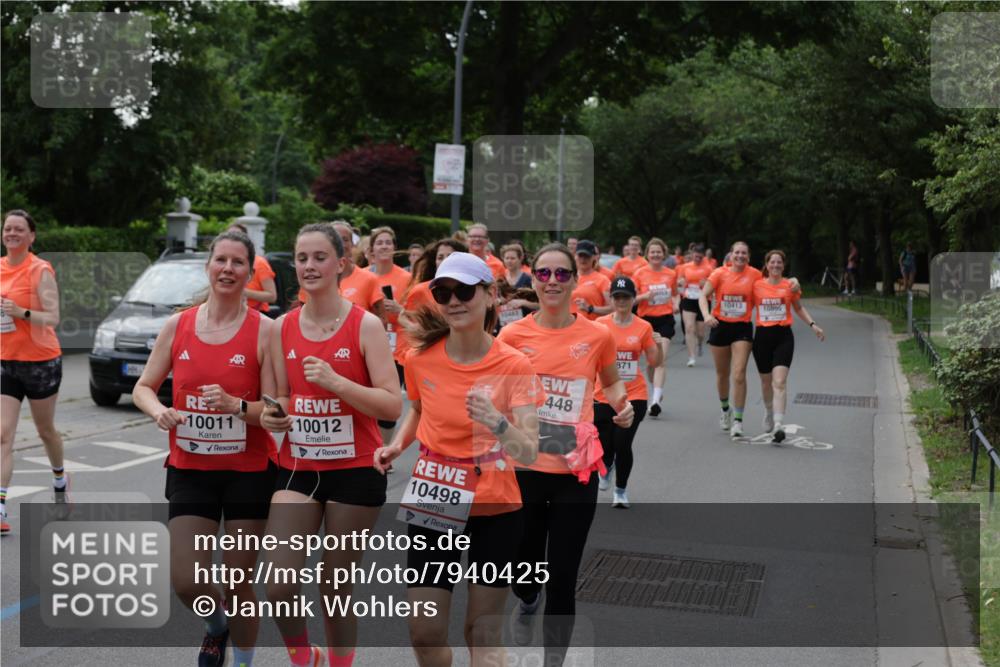 15.06.2025 - REWE Women's Run Jannik Wohlers http://msf.ph/oto/7940425 15.06.2025 08:27:53 Laufen 10011, 10012, 10498, 10483, 871, 448, 053, 10413, 10806 meine-sportfotos.de