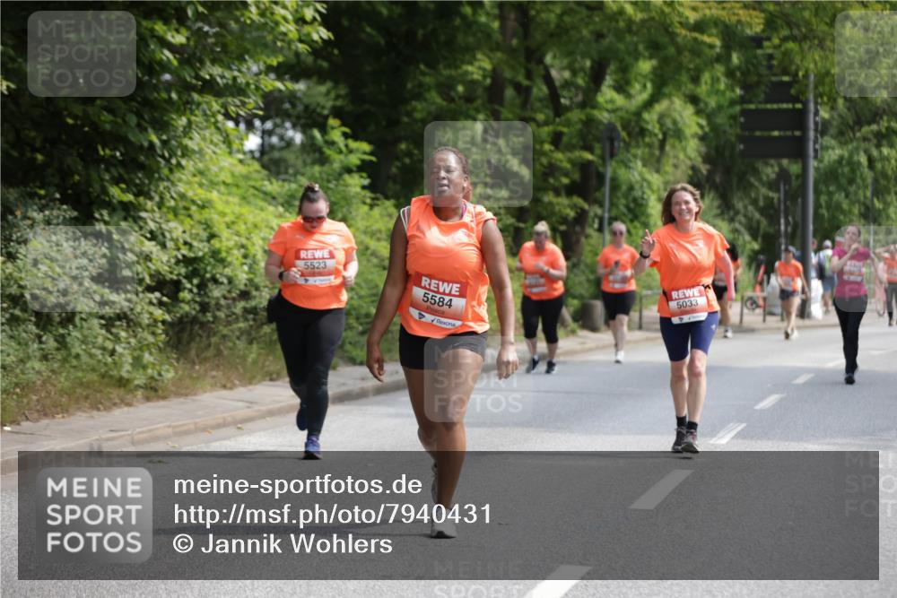 15.06.2025 - REWE Women's Run Jannik Wohlers http://msf.ph/oto/7940431 15.06.2025 10:15:06 Laufen 5523, 5584, 5033 meine-sportfotos.de