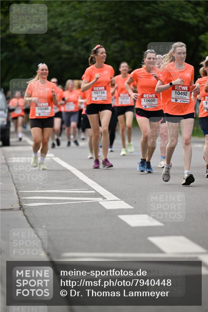 15.06.2025 - REWE Women's Run Dr. Thomas Lammeyer http://msf.ph/oto/7940448 15.06.2025 09:20:56 Laufen 10734, 10600, 10590, 10492, 1 meine-sportfotos.de