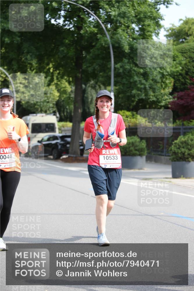 15.06.2025 - REWE Women's Run Jannik Wohlers http://msf.ph/oto/7940471 15.06.2025 09:58:19 Laufen 0044, 10533 meine-sportfotos.de