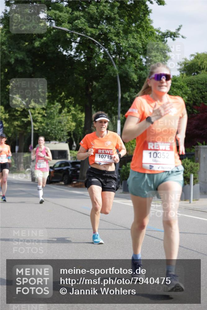 15.06.2025 - REWE Women's Run Jannik Wohlers http://msf.ph/oto/7940475 15.06.2025 08:45:26 Laufen 10719, 10352 meine-sportfotos.de
