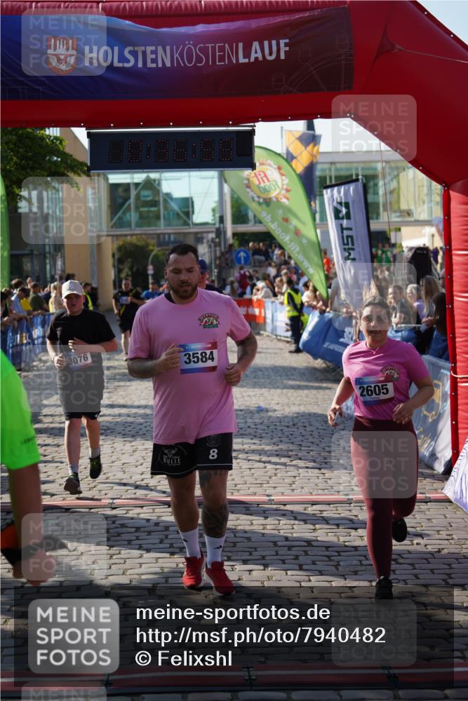 13.06.2025 - Holstenköstenlauf Felixshl http://msf.ph/oto/7940482 13.06.2025 18:07:00 Laufen 2605, 2704, 3027, 3076, 3577, 3584, 3719, 3783, 3827 meine-sportfotos.de