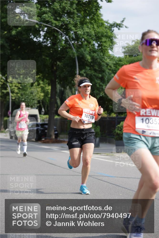 15.06.2025 - REWE Women's Run Jannik Wohlers http://msf.ph/oto/7940497 15.06.2025 08:45:27 Laufen 1035, 10719 meine-sportfotos.de
