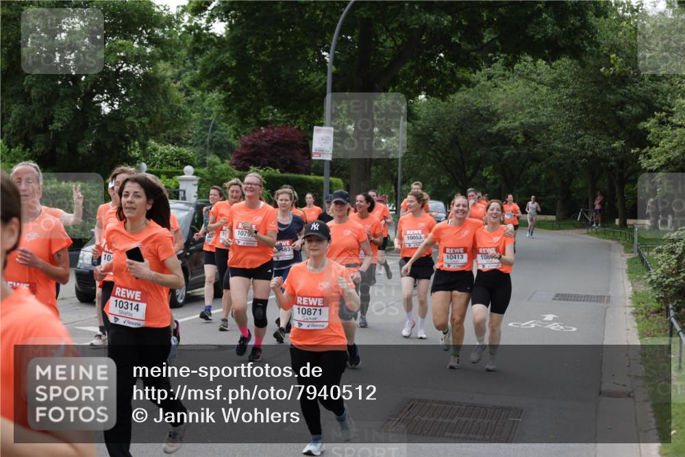 15.06.2025 - REWE Women's Run Jannik Wohlers http://msf.ph/oto/7940512 15.06.2025 08:27:55 Laufen 10, 10314, 1079, 10053, 483, 10413, 1088, 10871 meine-sportfotos.de