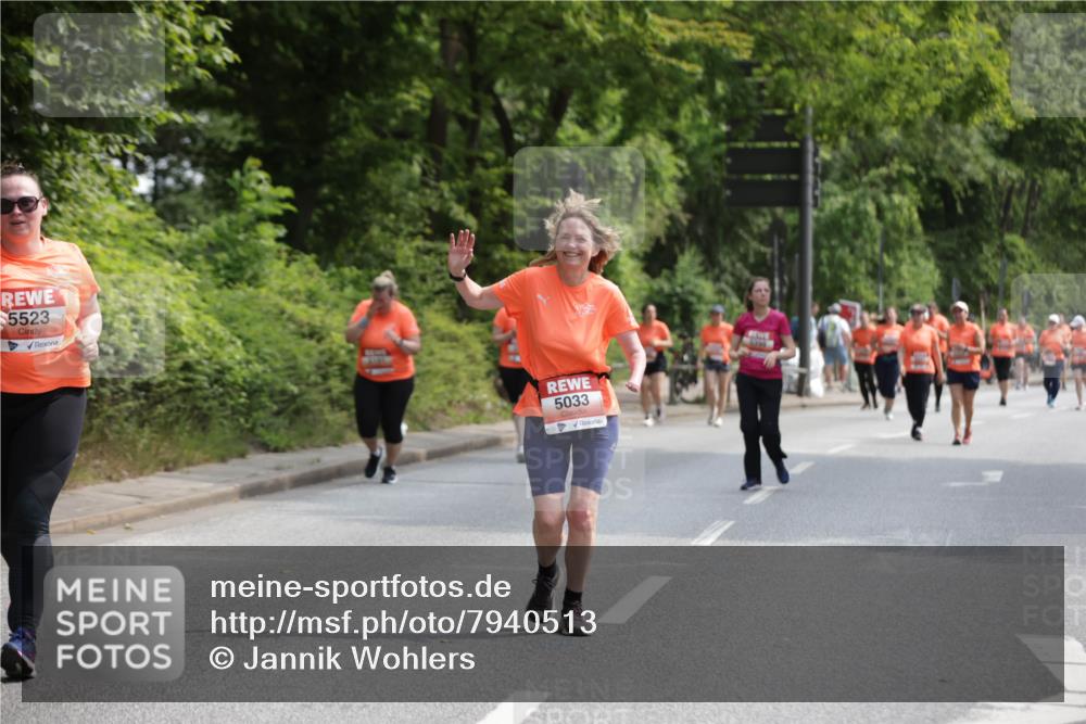 15.06.2025 - REWE Women's Run Jannik Wohlers http://msf.ph/oto/7940513 15.06.2025 10:15:08 Laufen 5523, 5033 meine-sportfotos.de