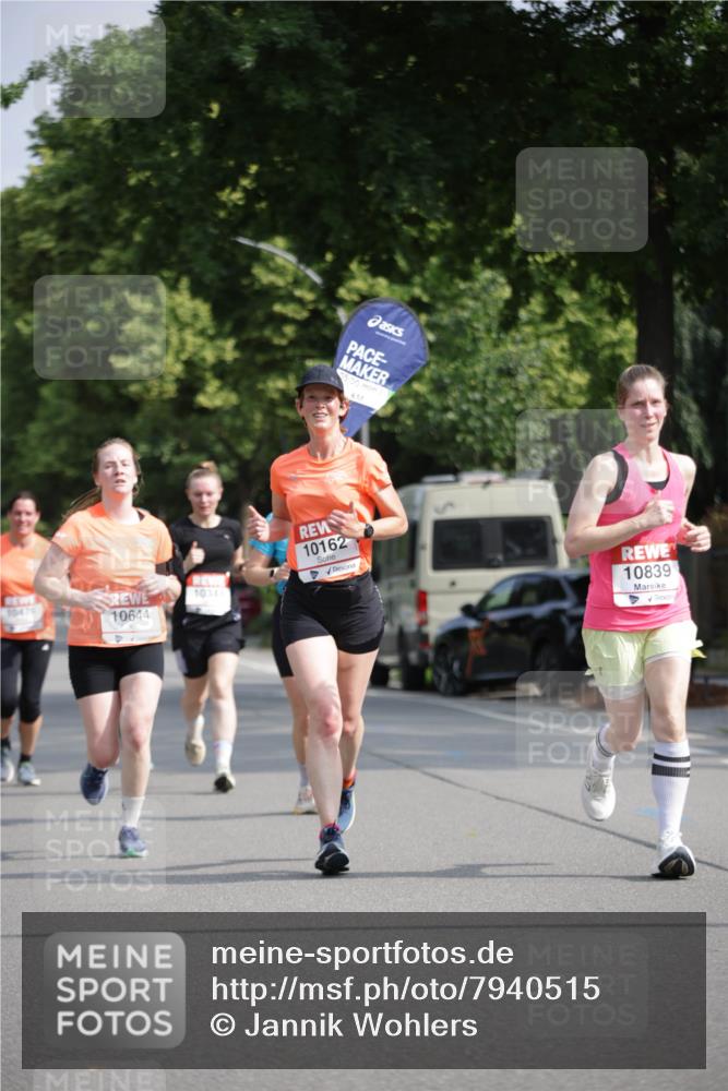 15.06.2025 - REWE Women's Run Jannik Wohlers http://msf.ph/oto/7940515 15.06.2025 08:45:28 Laufen 10476, 05, 00, 10644, 10340, 10162, 10839 meine-sportfotos.de