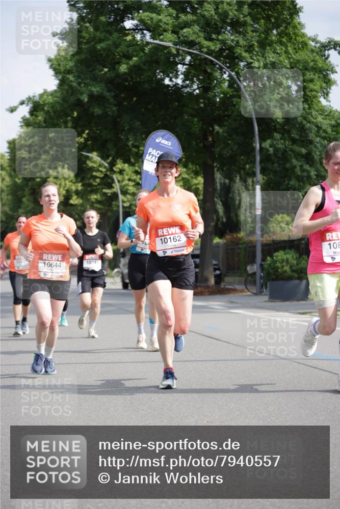 15.06.2025 - REWE Women's Run Jannik Wohlers http://msf.ph/oto/7940557 15.06.2025 08:45:30 Laufen 1047, 10644, 1034, 05, 00, 08, 10162, 108 meine-sportfotos.de