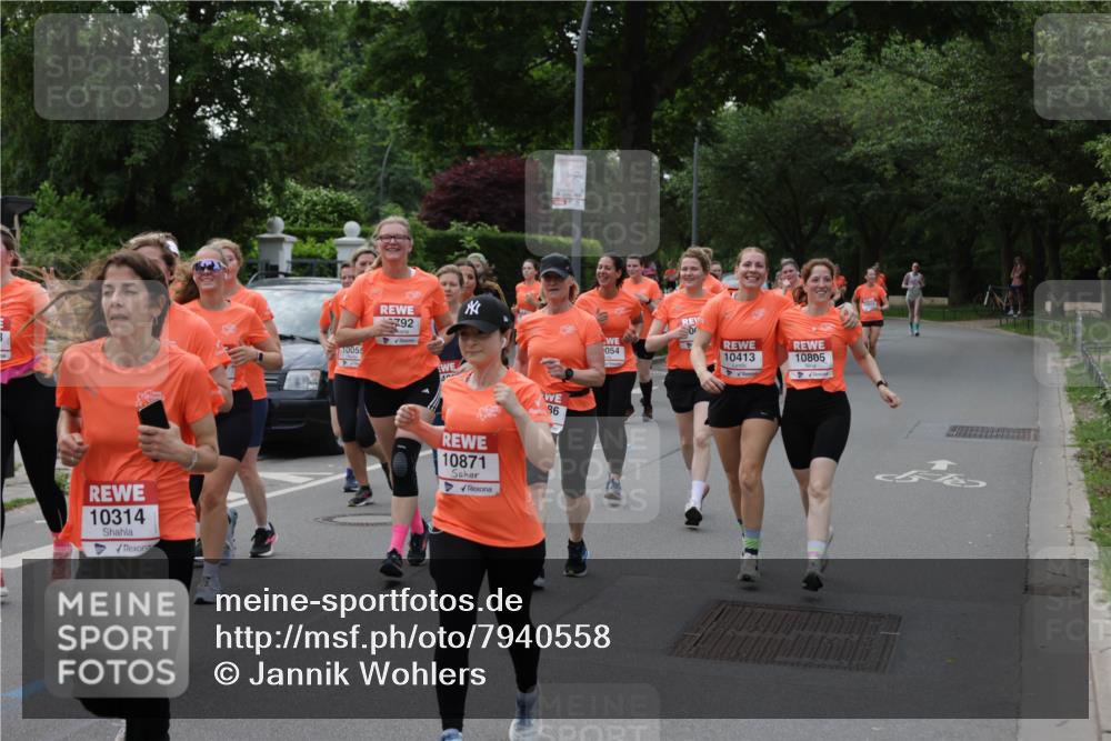 15.06.2025 - REWE Women's Run Jannik Wohlers http://msf.ph/oto/7940558 15.06.2025 08:27:55 Laufen 10314, 10055, 92, 10871, 86, 054, 10413, 10805 meine-sportfotos.de
