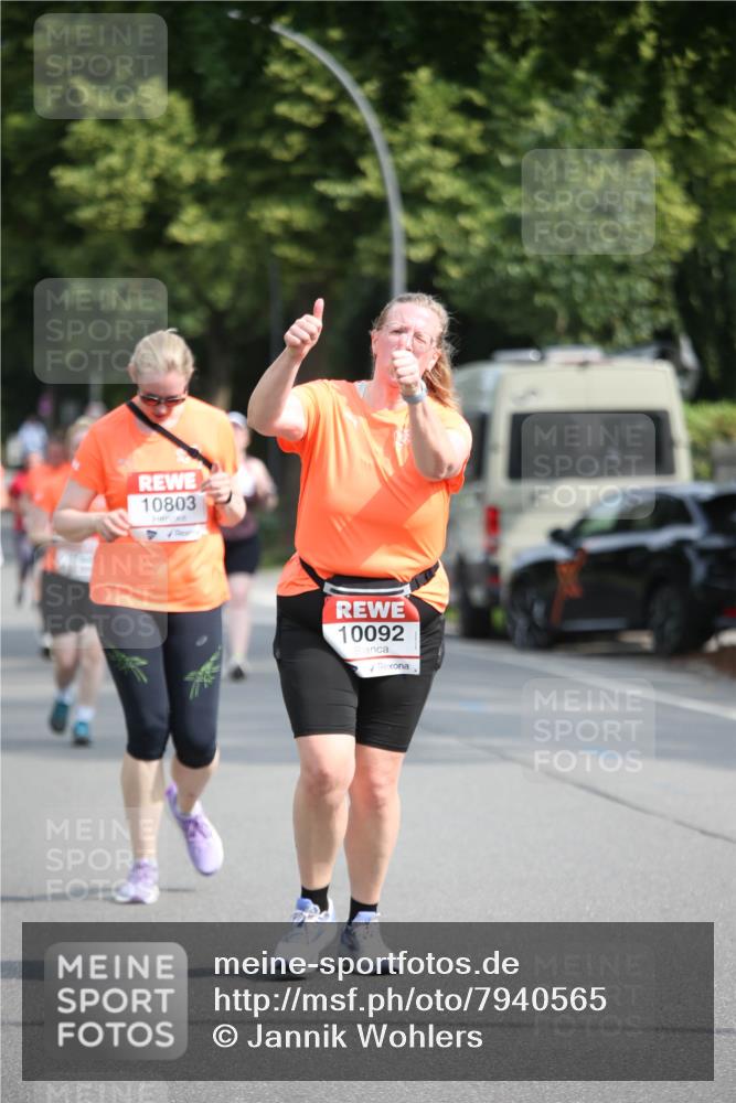 15.06.2025 - REWE Women's Run Jannik Wohlers http://msf.ph/oto/7940565 15.06.2025 09:58:21 Laufen 10803, 10092 meine-sportfotos.de