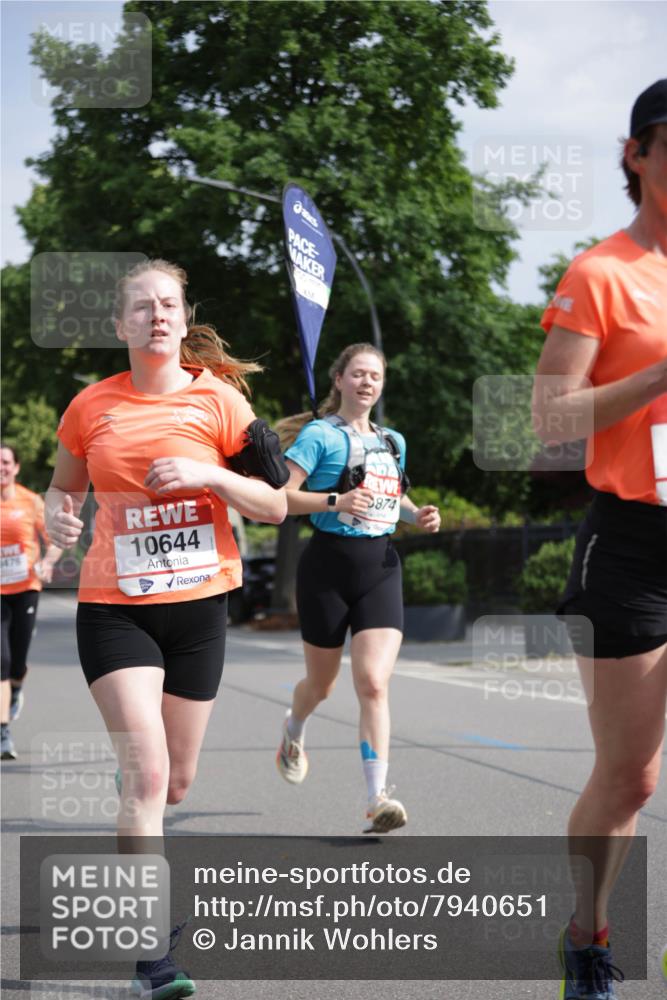 15.06.2025 - REWE Women's Run Jannik Wohlers http://msf.ph/oto/7940651 15.06.2025 08:45:31 Laufen 10644 meine-sportfotos.de