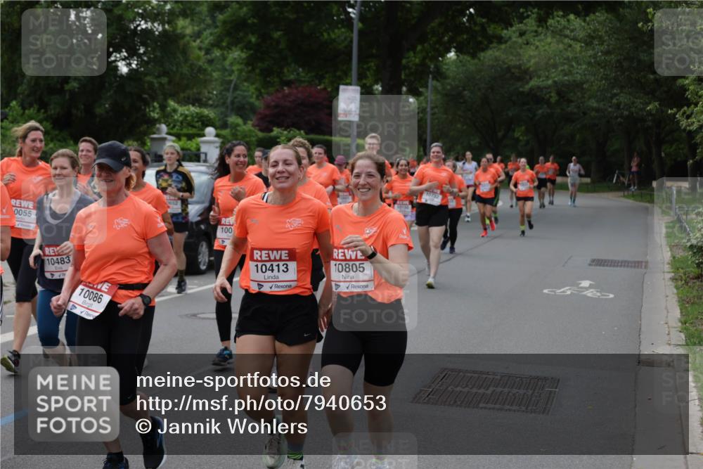 15.06.2025 - REWE Women's Run Jannik Wohlers http://msf.ph/oto/7940653 15.06.2025 08:27:57 Laufen 0055, 10483, 10086, 100, 10413, 10805, 10150, 10732 meine-sportfotos.de