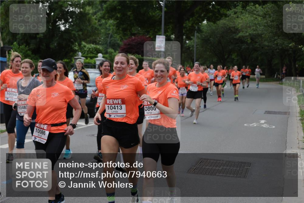 15.06.2025 - REWE Women's Run Jannik Wohlers http://msf.ph/oto/7940663 15.06.2025 08:27:57 Laufen 10055, 10483, 10086, 3652, 100, 10413, 0805, 10732 meine-sportfotos.de