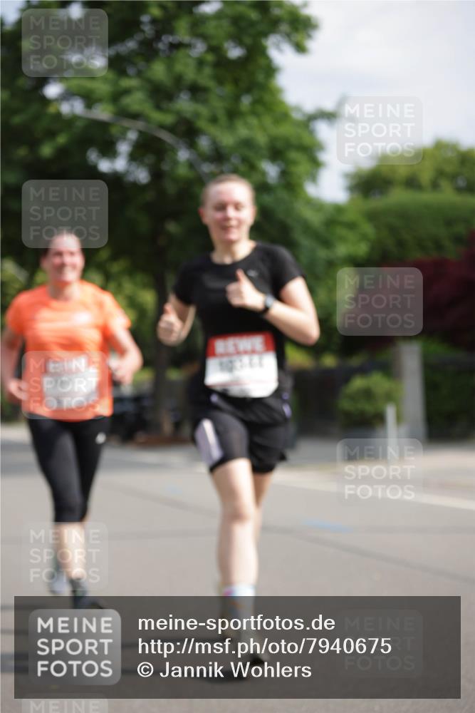 15.06.2025 - REWE Women's Run Jannik Wohlers http://msf.ph/oto/7940675 15.06.2025 08:45:32 Laufen  meine-sportfotos.de