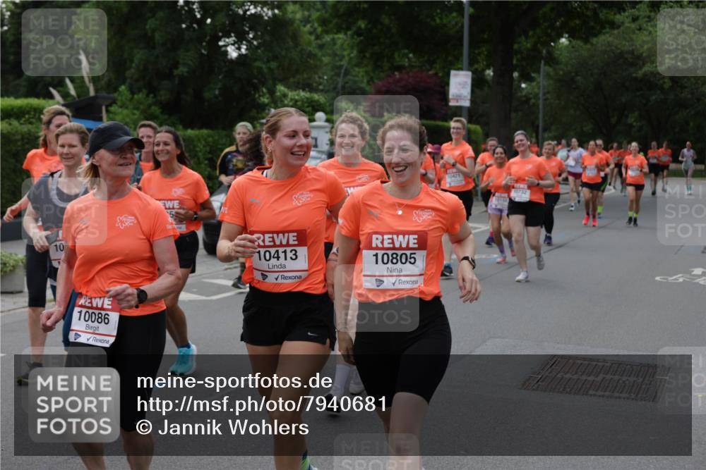 15.06.2025 - REWE Women's Run Jannik Wohlers http://msf.ph/oto/7940681 15.06.2025 08:27:58 Laufen 10, 10086, 5, 10413, 10805, 10421, 10732, 10150 meine-sportfotos.de