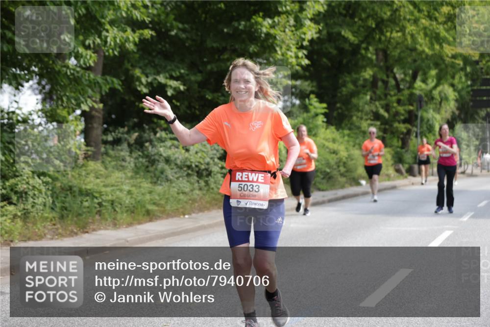15.06.2025 - REWE Women's Run Jannik Wohlers http://msf.ph/oto/7940706 15.06.2025 10:15:11 Laufen 5033 meine-sportfotos.de