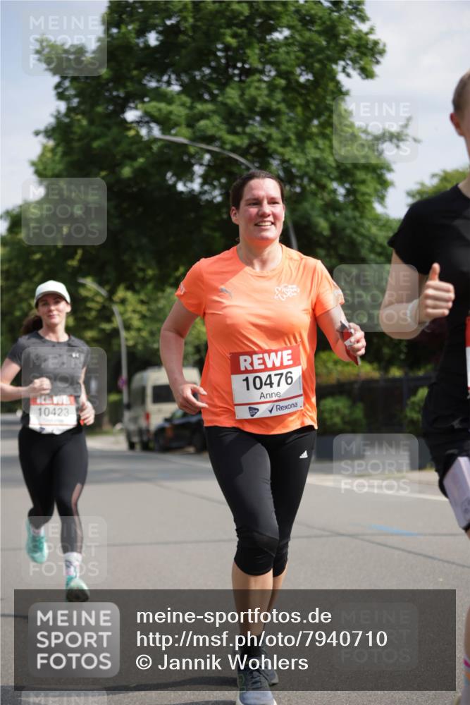 15.06.2025 - REWE Women's Run Jannik Wohlers http://msf.ph/oto/7940710 15.06.2025 08:45:33 Laufen 10423, 10476 meine-sportfotos.de