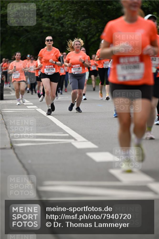 15.06.2025 - REWE Women's Run Dr. Thomas Lammeyer http://msf.ph/oto/7940720 15.06.2025 09:21:01 Laufen 10519, 10148, 10135 meine-sportfotos.de
