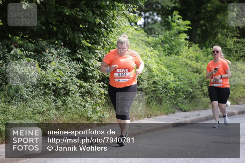 15.06.2025 - REWE Women's Run Jannik Wohlers http://msf.ph/oto/7940761 15.06.2025 10:15:13 Laufen 5191, 5546 meine-sportfotos.de