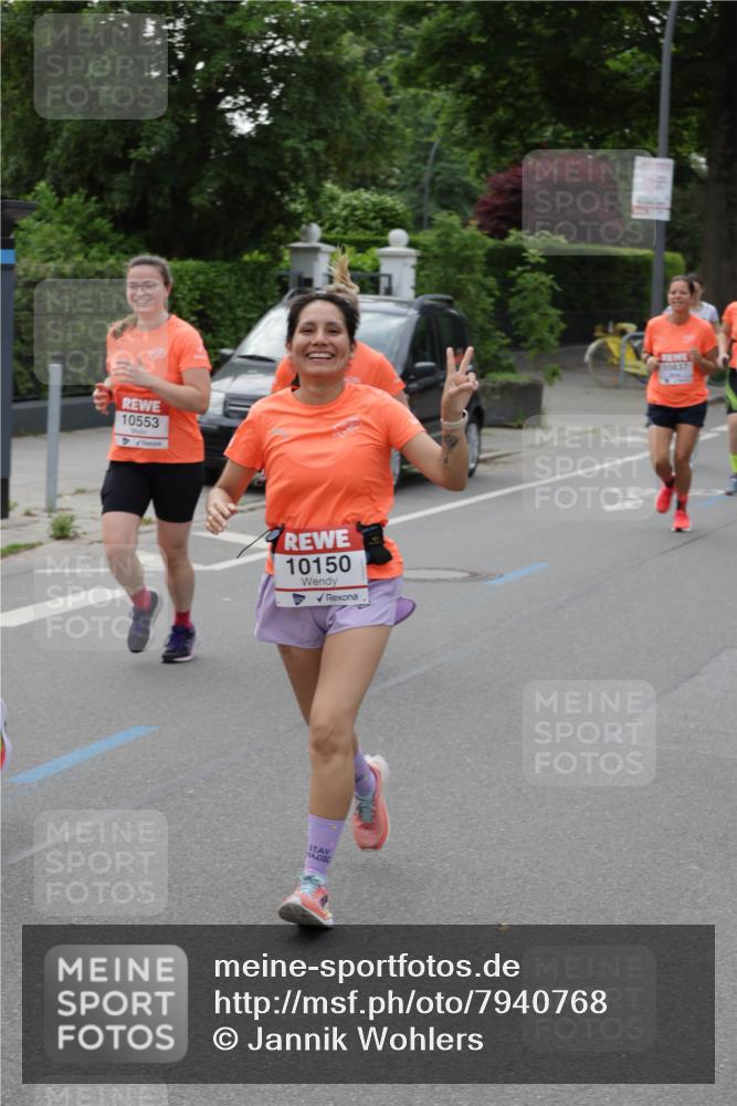 15.06.2025 - REWE Women's Run Jannik Wohlers http://msf.ph/oto/7940768 15.06.2025 08:28:02 Laufen 10553, 10150, 10837 meine-sportfotos.de