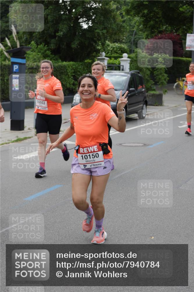 15.06.2025 - REWE Women's Run Jannik Wohlers http://msf.ph/oto/7940784 15.06.2025 08:28:02 Laufen 10553, 10150, 10837 meine-sportfotos.de