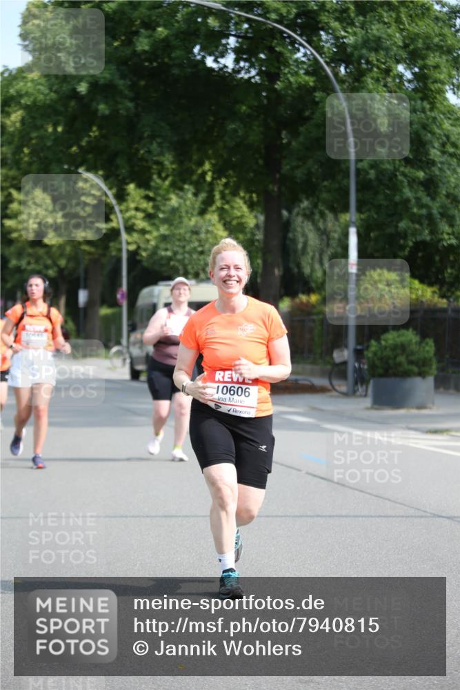 15.06.2025 - REWE Women's Run Jannik Wohlers http://msf.ph/oto/7940815 15.06.2025 09:58:29 Laufen 10606 meine-sportfotos.de