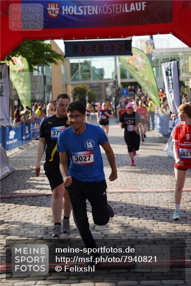 13.06.2025 - Holstenköstenlauf Felixshl http://msf.ph/oto/7940821 13.06.2025 18:07:06 Laufen 2250, 2621, 2704, 3027, 3236, 3293, 3577, 3783, 3812, 3827 meine-sportfotos.de
