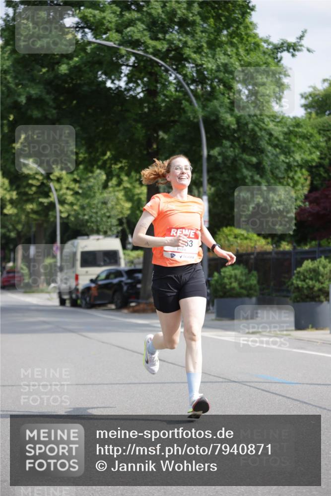 15.06.2025 - REWE Women's Run Jannik Wohlers http://msf.ph/oto/7940871 15.06.2025 08:45:37 Laufen 63 meine-sportfotos.de