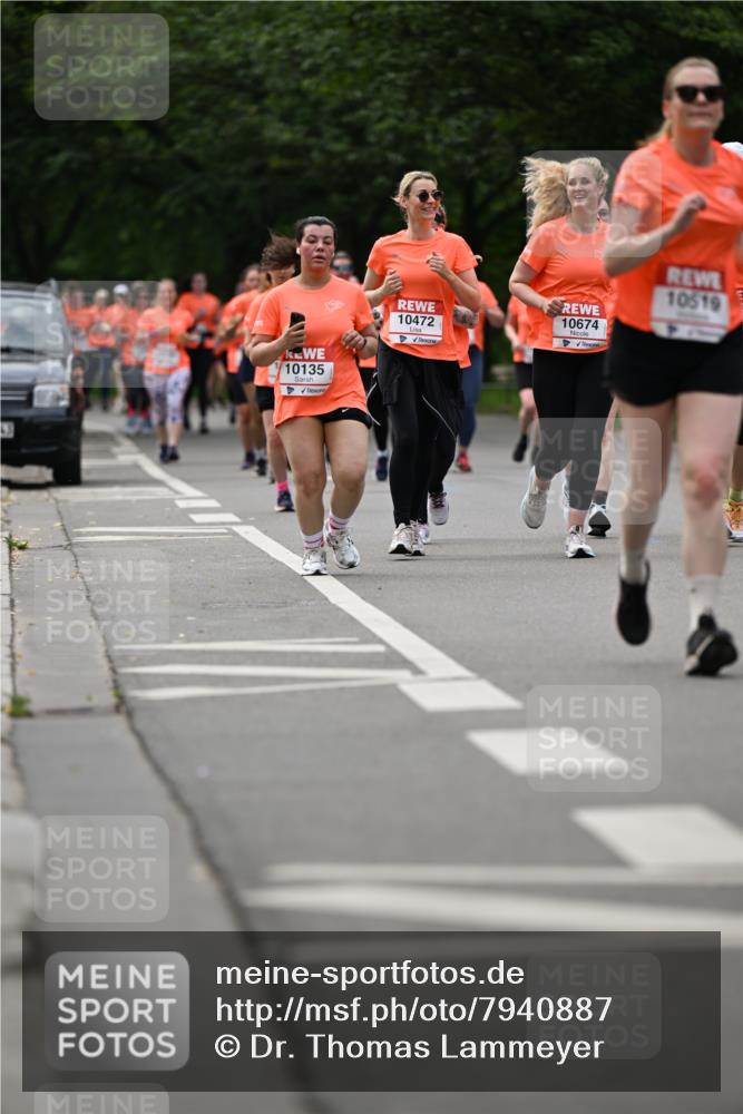 15.06.2025 - REWE Women's Run Dr. Thomas Lammeyer http://msf.ph/oto/7940887 15.06.2025 09:21:05 Laufen 10519, 10472, 10674, 10135 meine-sportfotos.de
