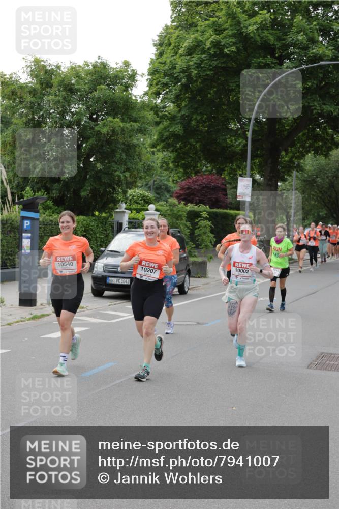 15.06.2025 - REWE Women's Run Jannik Wohlers http://msf.ph/oto/7941007 15.06.2025 08:28:12 Laufen 10540, 10207, 1043, 10002, 10101 meine-sportfotos.de