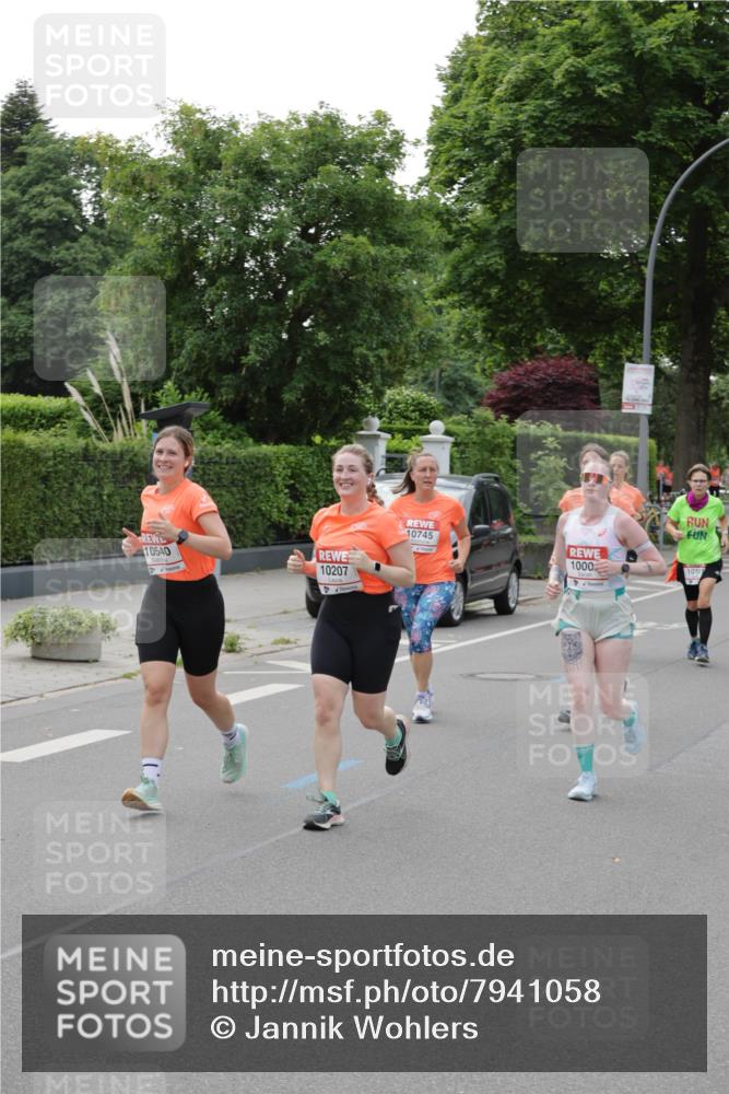 15.06.2025 - REWE Women's Run Jannik Wohlers http://msf.ph/oto/7941058 15.06.2025 08:28:12 Laufen 10745, 10540, 1000, 101, 1, 10207 meine-sportfotos.de