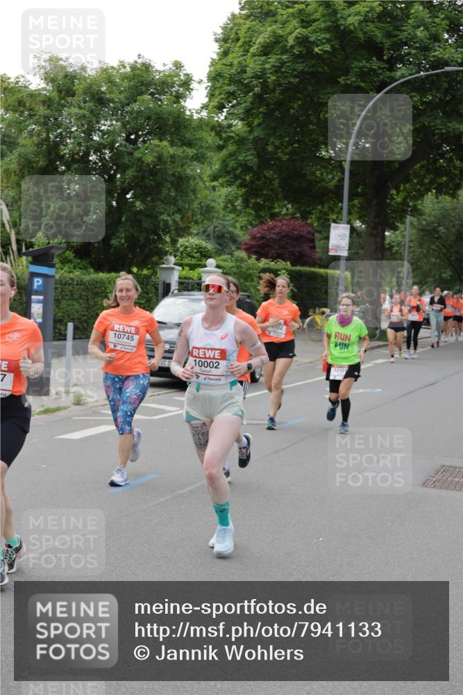 15.06.2025 - REWE Women's Run Jannik Wohlers http://msf.ph/oto/7941133 15.06.2025 08:28:13 Laufen 7, 10745, 10002, 2, 10101 meine-sportfotos.de