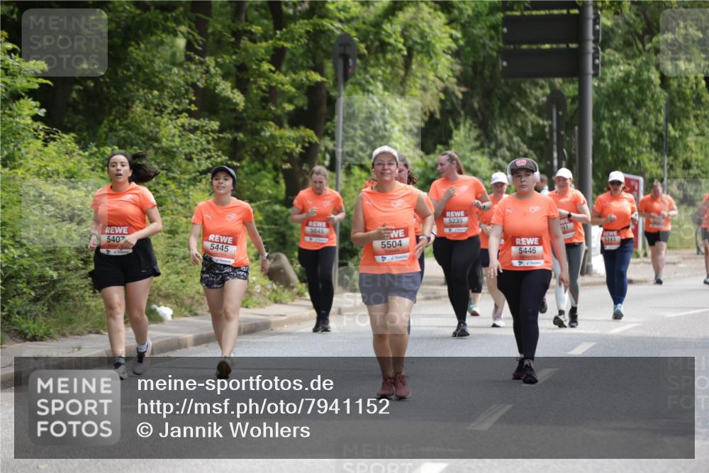 15.06.2025 - REWE Women's Run Jannik Wohlers http://msf.ph/oto/7941152 15.06.2025 10:15:20 Laufen 5235, 5645, 5407, 5445, 5504, 91, 5446, 5343 meine-sportfotos.de