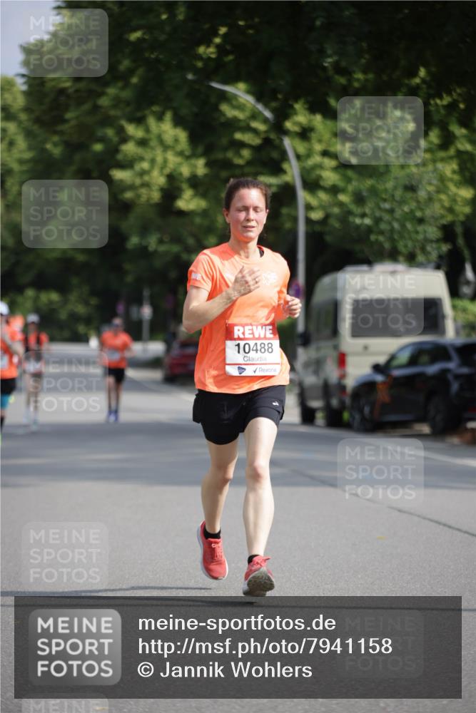 15.06.2025 - REWE Women's Run Jannik Wohlers http://msf.ph/oto/7941158 15.06.2025 08:45:59 Laufen 10488 meine-sportfotos.de