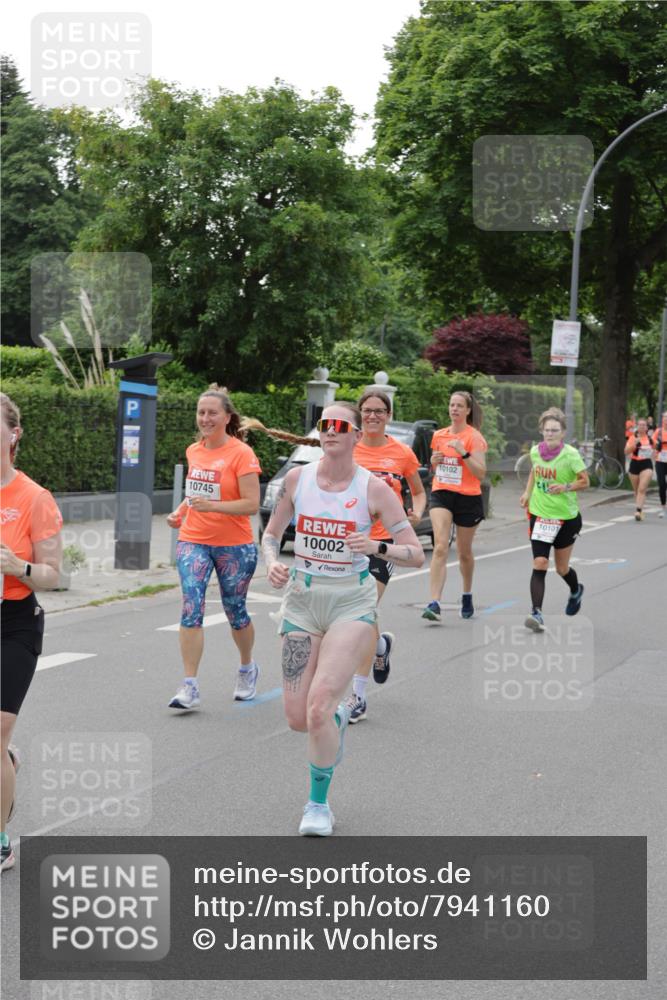 15.06.2025 - REWE Women's Run Jannik Wohlers http://msf.ph/oto/7941160 15.06.2025 08:28:13 Laufen 10745, 10002, 10102, 10101 meine-sportfotos.de