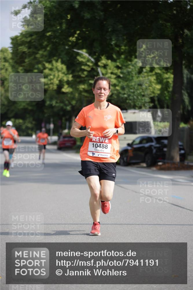 15.06.2025 - REWE Women's Run Jannik Wohlers http://msf.ph/oto/7941191 15.06.2025 08:46:00 Laufen 10488 meine-sportfotos.de