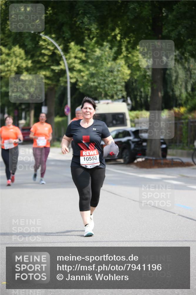 15.06.2025 - REWE Women's Run Jannik Wohlers http://msf.ph/oto/7941196 15.06.2025 09:58:51 Laufen 10550 meine-sportfotos.de