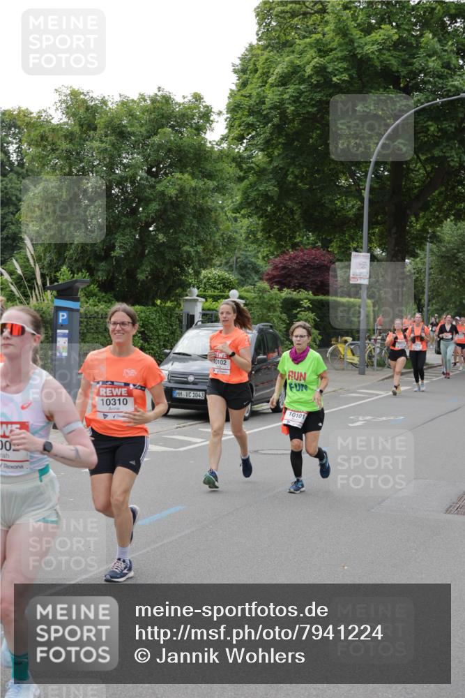 15.06.2025 - REWE Women's Run Jannik Wohlers http://msf.ph/oto/7941224 15.06.2025 08:28:14 Laufen 1043, 10310, 00, 10102, 10101 meine-sportfotos.de