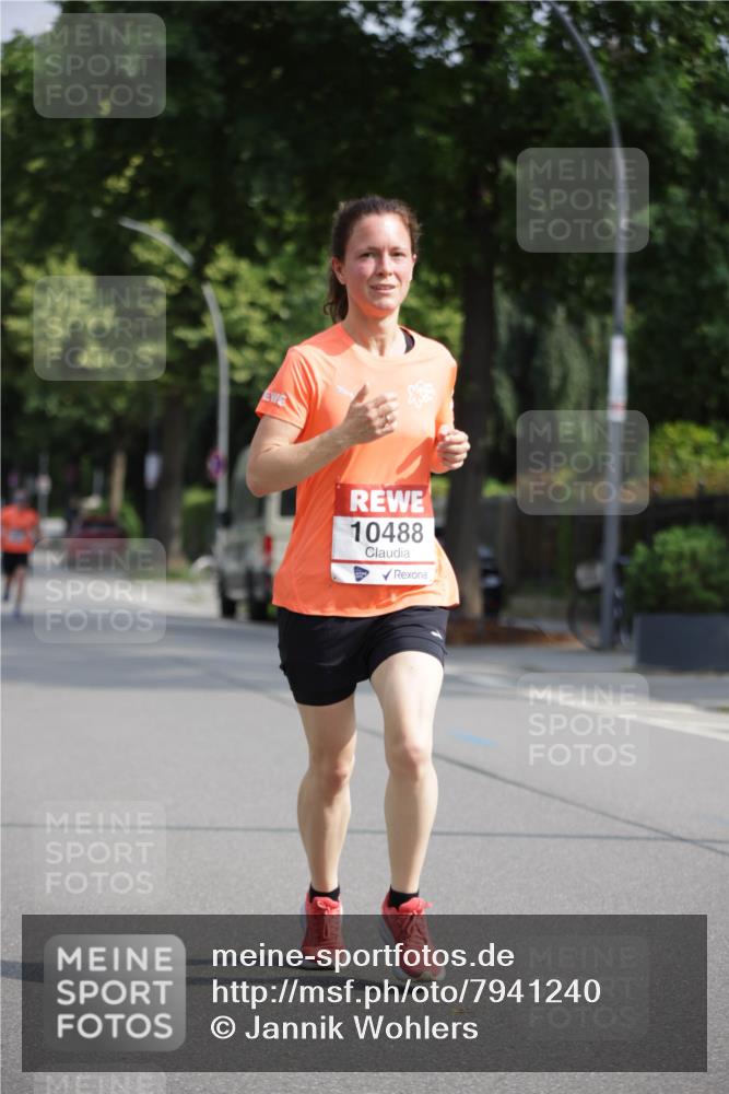 15.06.2025 - REWE Women's Run Jannik Wohlers http://msf.ph/oto/7941240 15.06.2025 08:46:01 Laufen 10488 meine-sportfotos.de