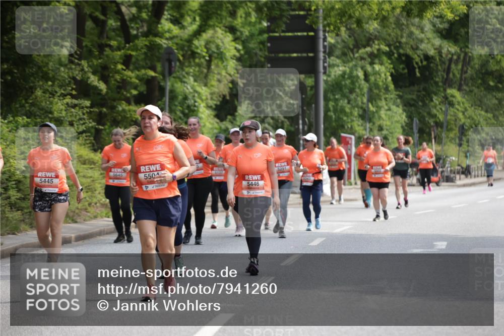 15.06.2025 - REWE Women's Run Jannik Wohlers http://msf.ph/oto/7941260 15.06.2025 10:15:22 Laufen 5645, 5445, 5504, 5137, 5291, 5343, 5446 meine-sportfotos.de