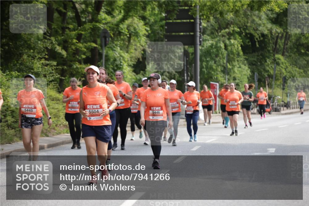 15.06.2025 - REWE Women's Run Jannik Wohlers http://msf.ph/oto/7941266 15.06.2025 10:15:22 Laufen 5645, 5445, 5504, 5137, 5291, 5343, 5446 meine-sportfotos.de