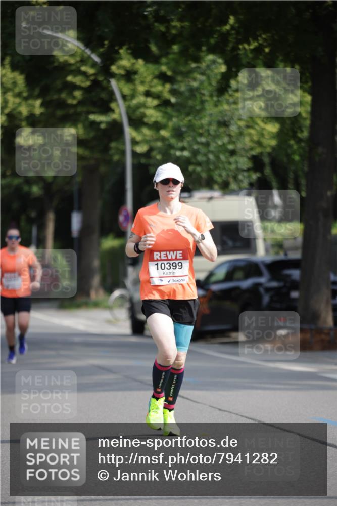 15.06.2025 - REWE Women's Run Jannik Wohlers http://msf.ph/oto/7941282 15.06.2025 08:46:04 Laufen 10399 meine-sportfotos.de