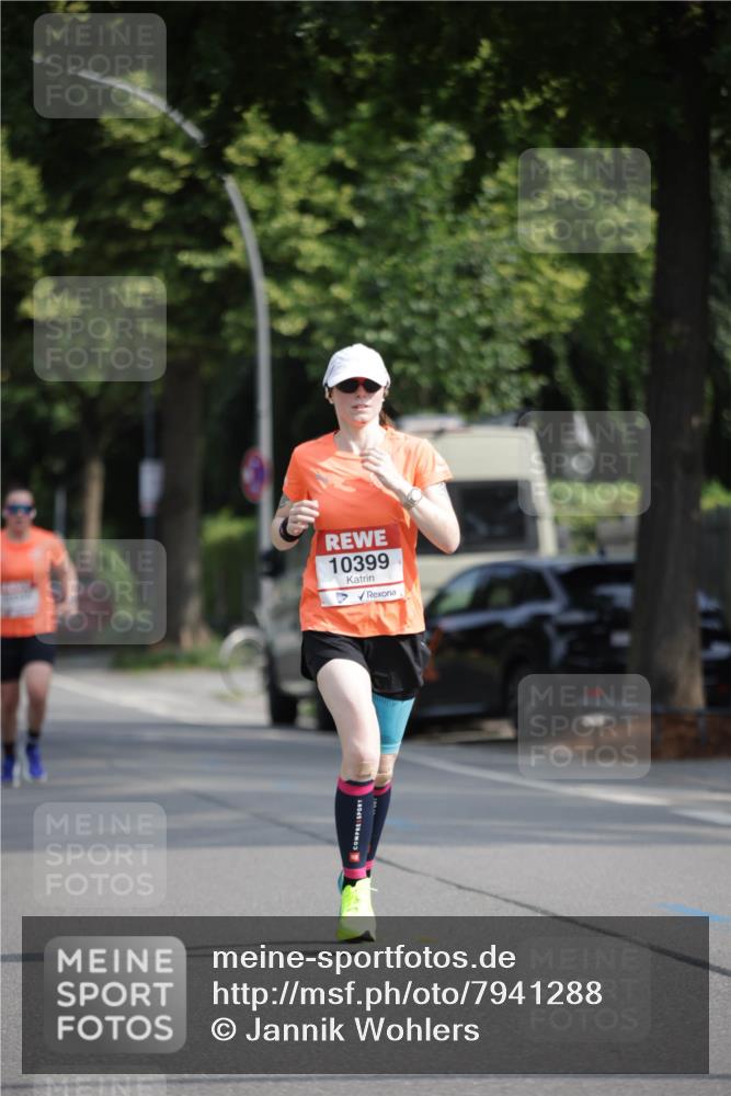 15.06.2025 - REWE Women's Run Jannik Wohlers http://msf.ph/oto/7941288 15.06.2025 08:46:04 Laufen 10399 meine-sportfotos.de