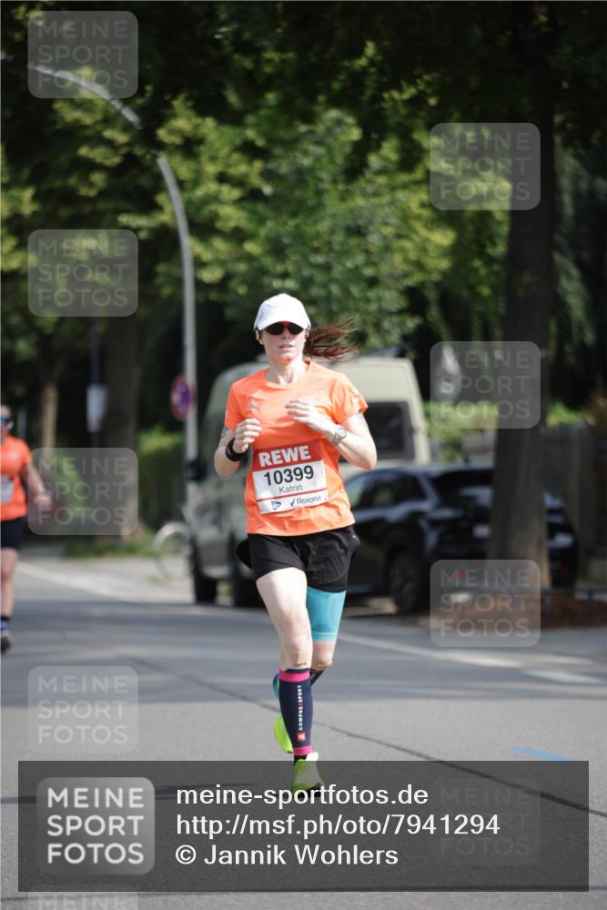 15.06.2025 - REWE Women's Run Jannik Wohlers http://msf.ph/oto/7941294 15.06.2025 08:46:04 Laufen 10399 meine-sportfotos.de