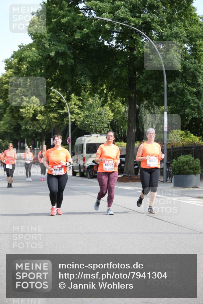 15.06.2025 - REWE Women's Run Jannik Wohlers http://msf.ph/oto/7941304 15.06.2025 09:58:55 Laufen 10480, 10722, 10255 meine-sportfotos.de