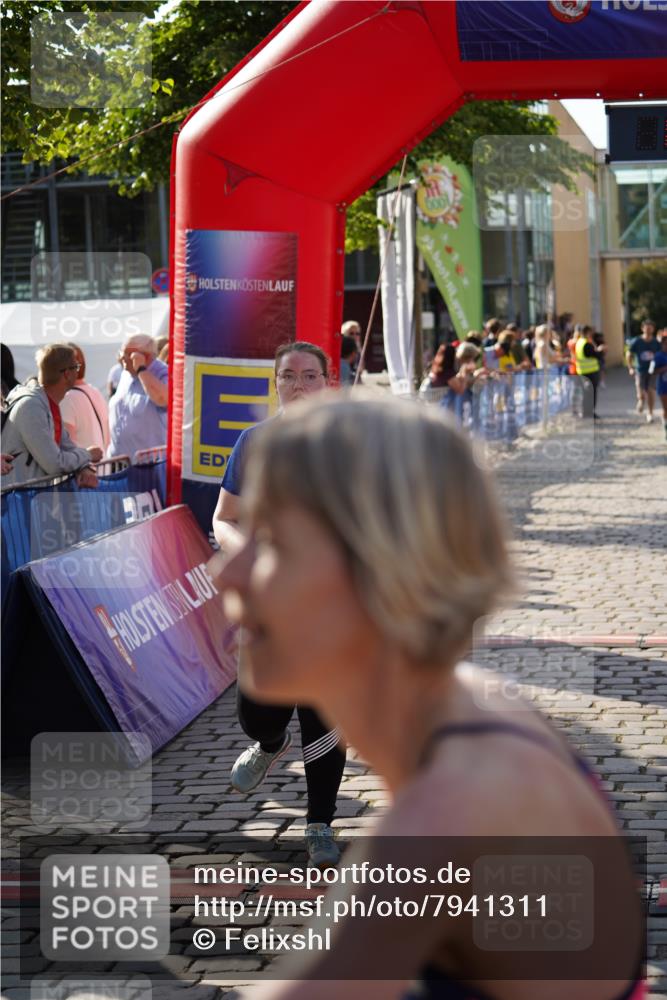 13.06.2025 - Holstenköstenlauf Felixshl http://msf.ph/oto/7941311 13.06.2025 18:07:19 Laufen 2586, 2696, 3033, 3615, 3616 meine-sportfotos.de